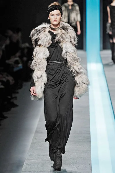 Look 37